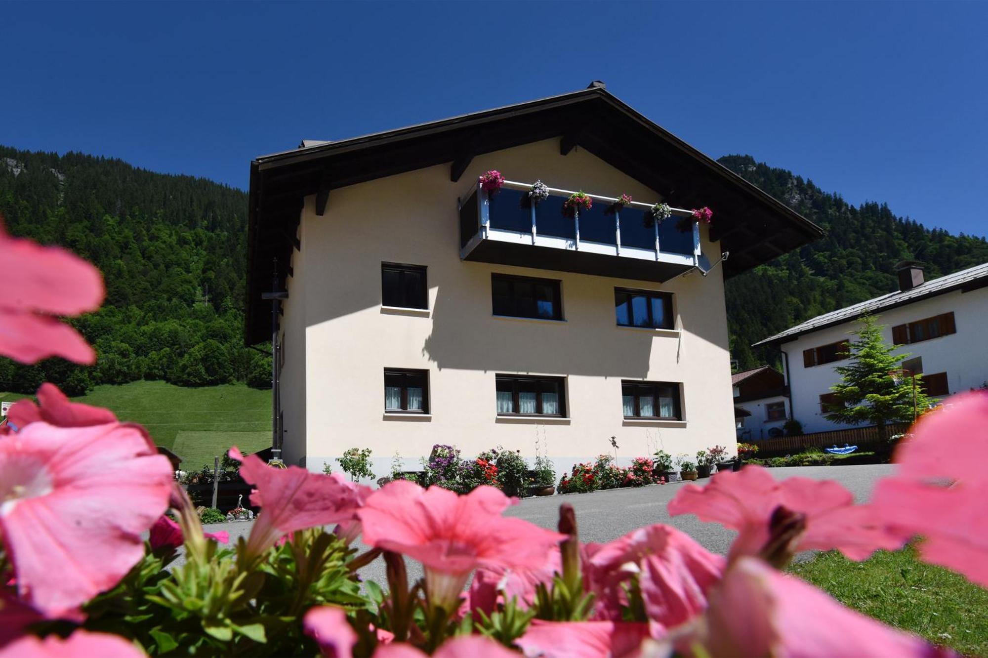 Landhaus Juritsch Klosterle am Arlberg Exterior foto
